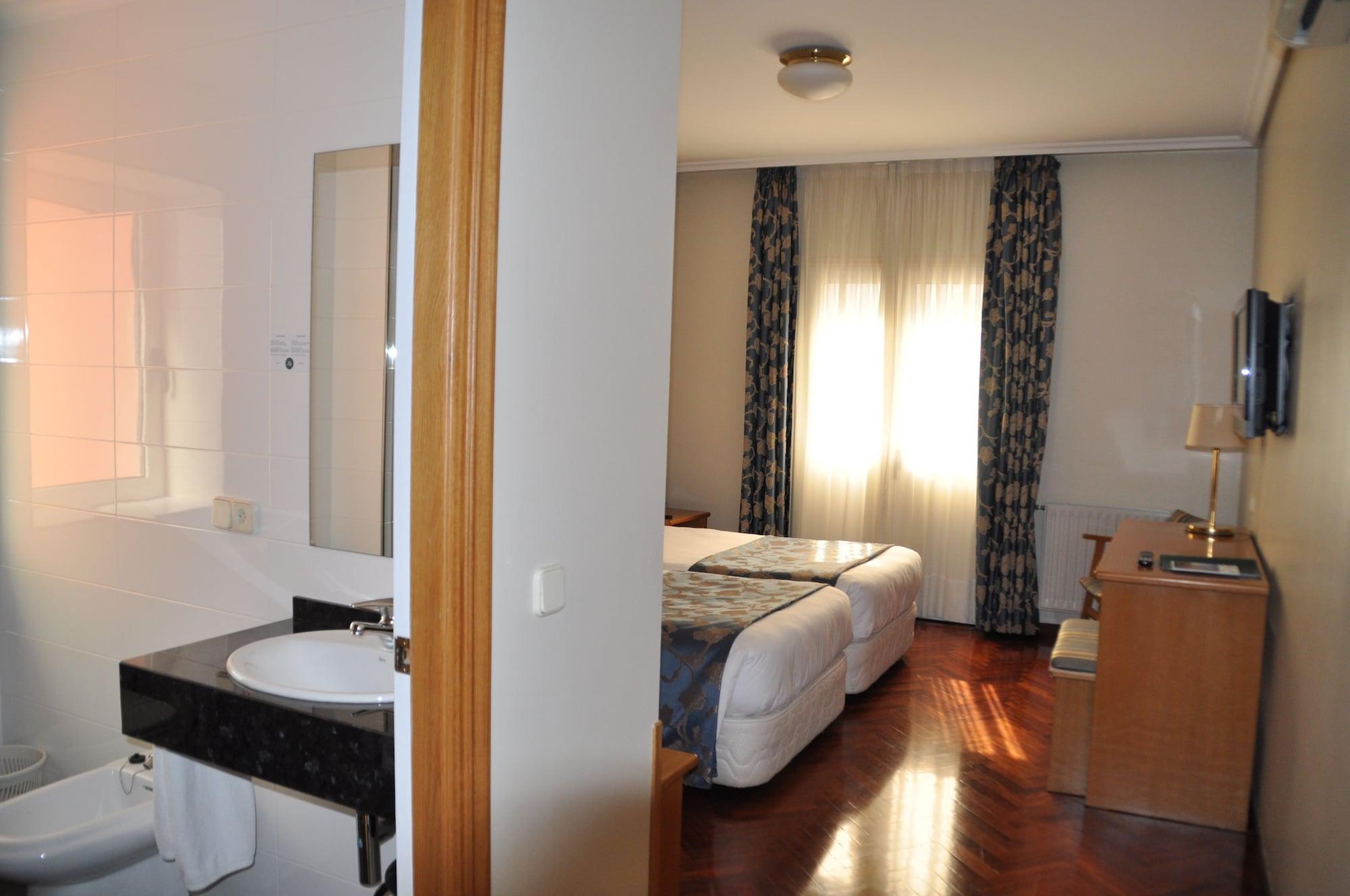 Hotel Crunia I La Corogne Extérieur photo
